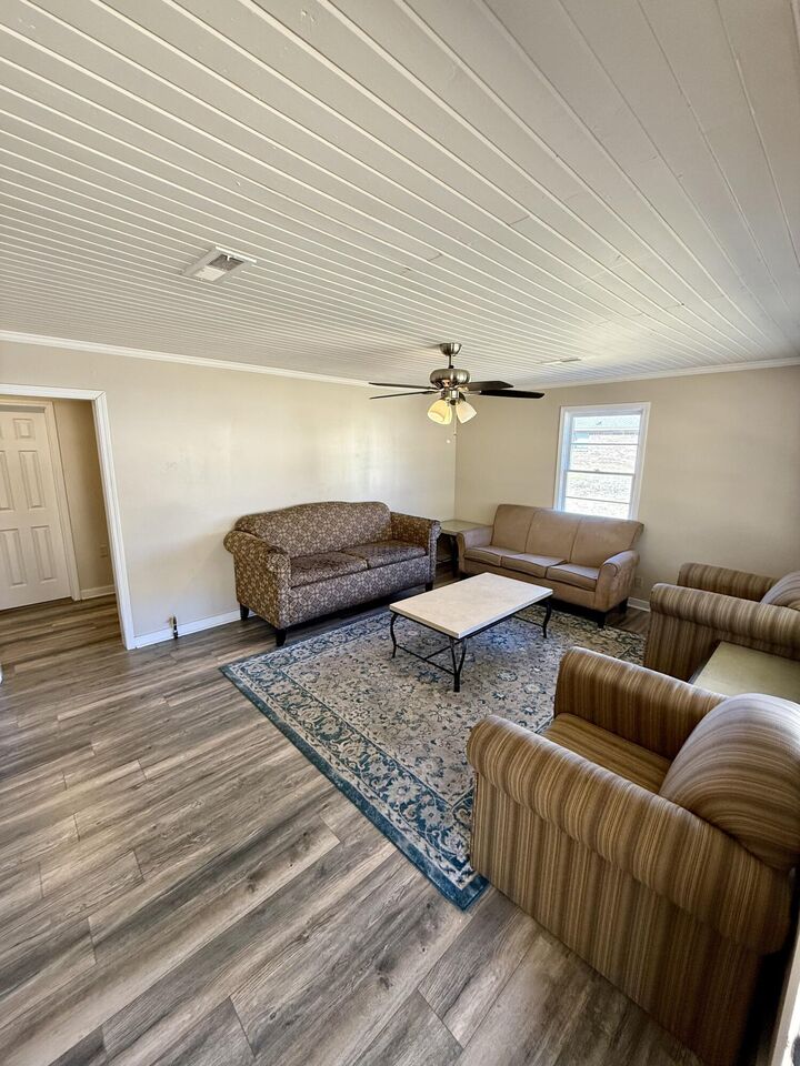 Property Photo:  2559 North Veterans Memorial Blvd.  MS 38866 