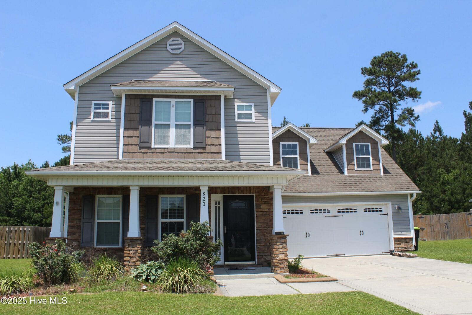 Property Photo:  822 Dynasty Drive  NC 28546 