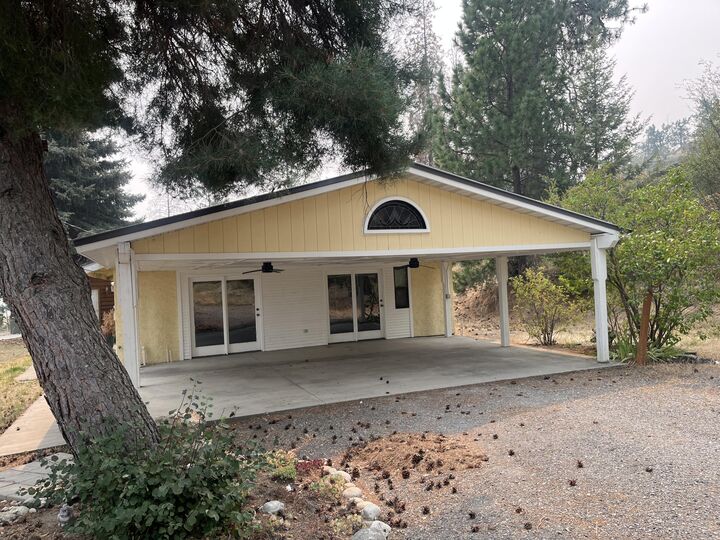 Property Photo:  41 Eagle Ln  WA 99141 