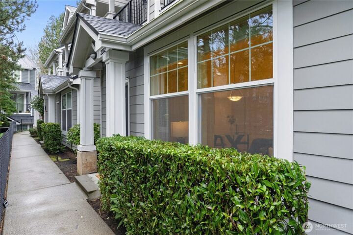 Property Photo:  16125  Juanita Woodinville Way NE 2202  WA 98011 