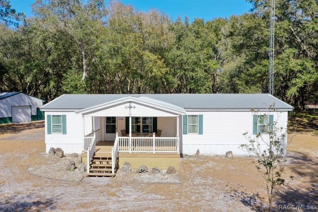 Property Photo:  6500 County Road 248 N  FL 33538 