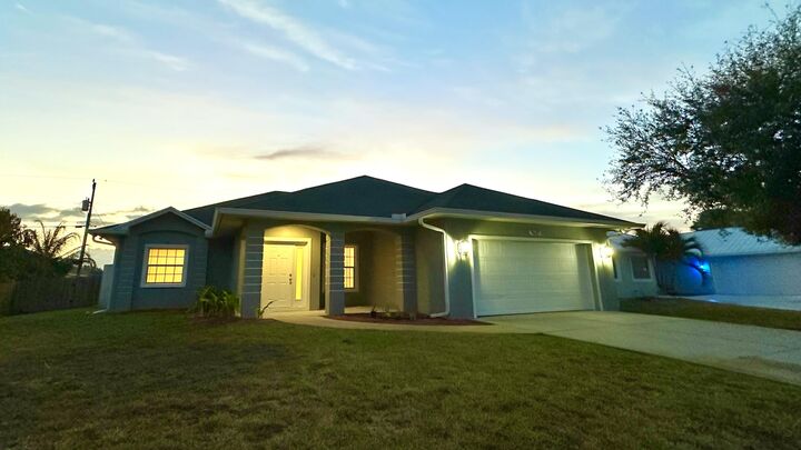 Property Photo:  4637 SW Joffre Street  FL 34953 