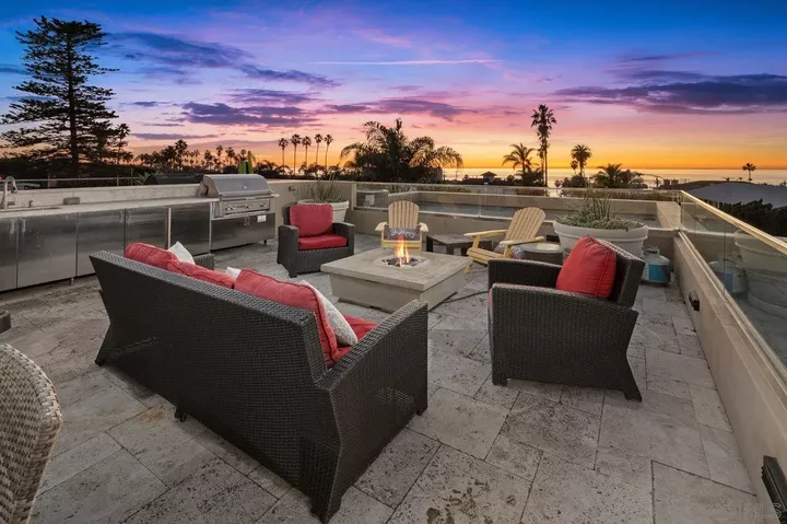 Property Photo:  6639 La Jolla Blvd  CA 92037 