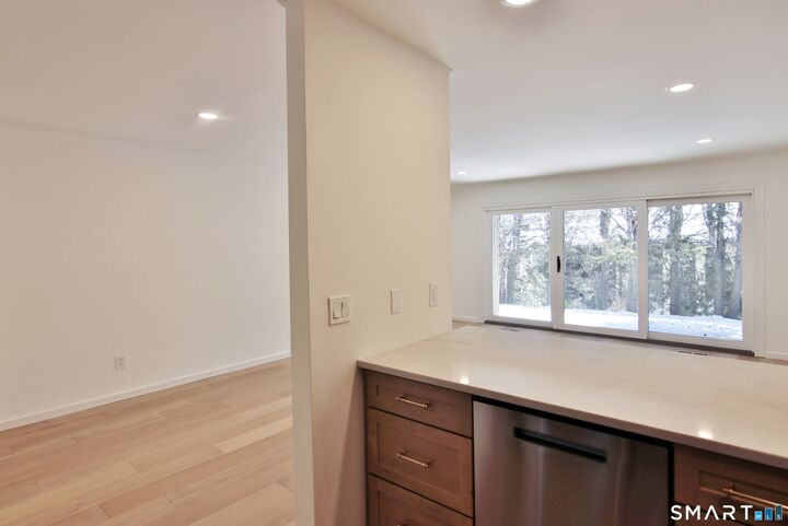 Property Photo: 81 Courtland Avenue 81-07 CT 06902