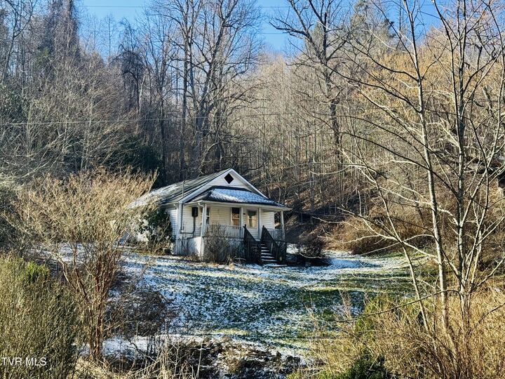 Property Photo: 220 Whitehead Hollow Road TN 37687