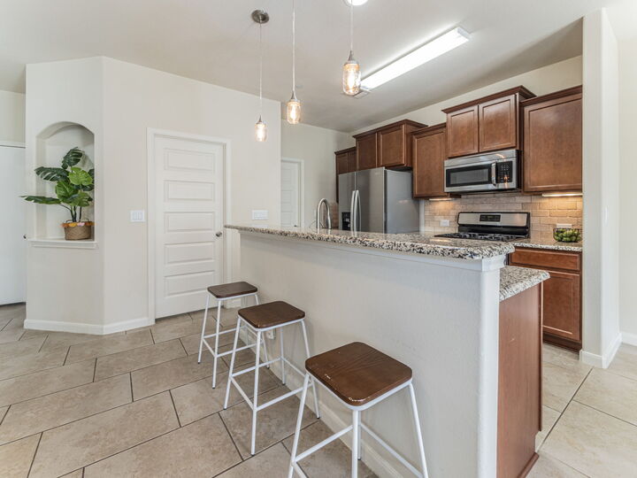 Property Photo:  1620 Bryant Drive 1702  TX 78664 