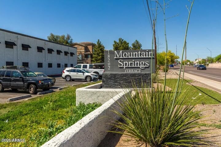 Property Photo:  18202 N Cave Creek Road 212  AZ 85032 