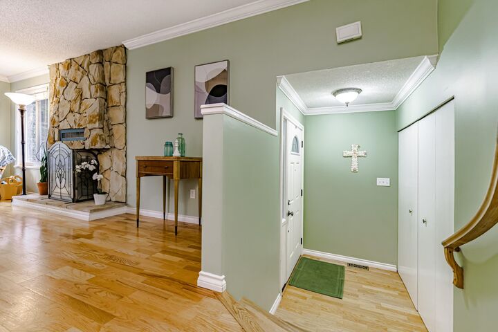 Property Photo: 1265 Lynwood Avenue BC V3B 6H1