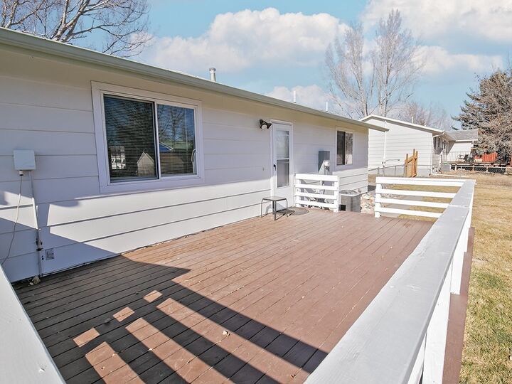 Property Photo: 1109 10th Ave Avenue MT 59044