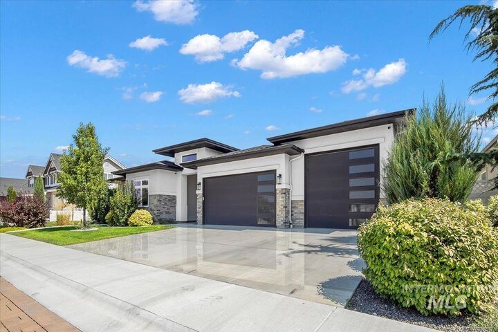 Property Photo:  4518 N Panaro Avenue  ID 83646 