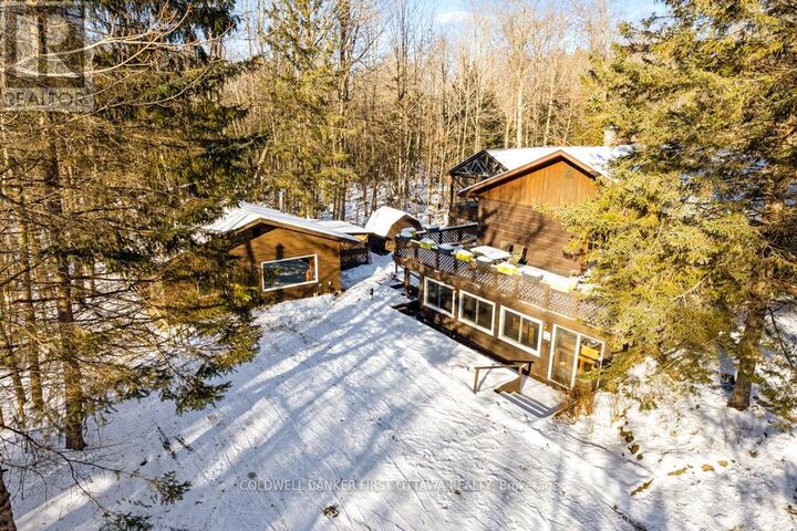 Property Photo: 1102 Ebbs Bay Road ON K7C 0C5