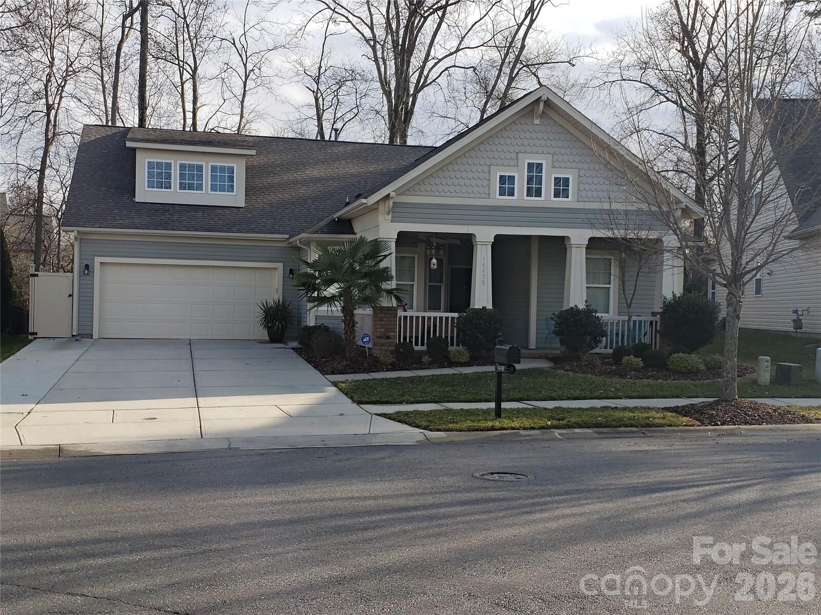 Property Photo:  14430 Colonial Park Drive  NC 28078 