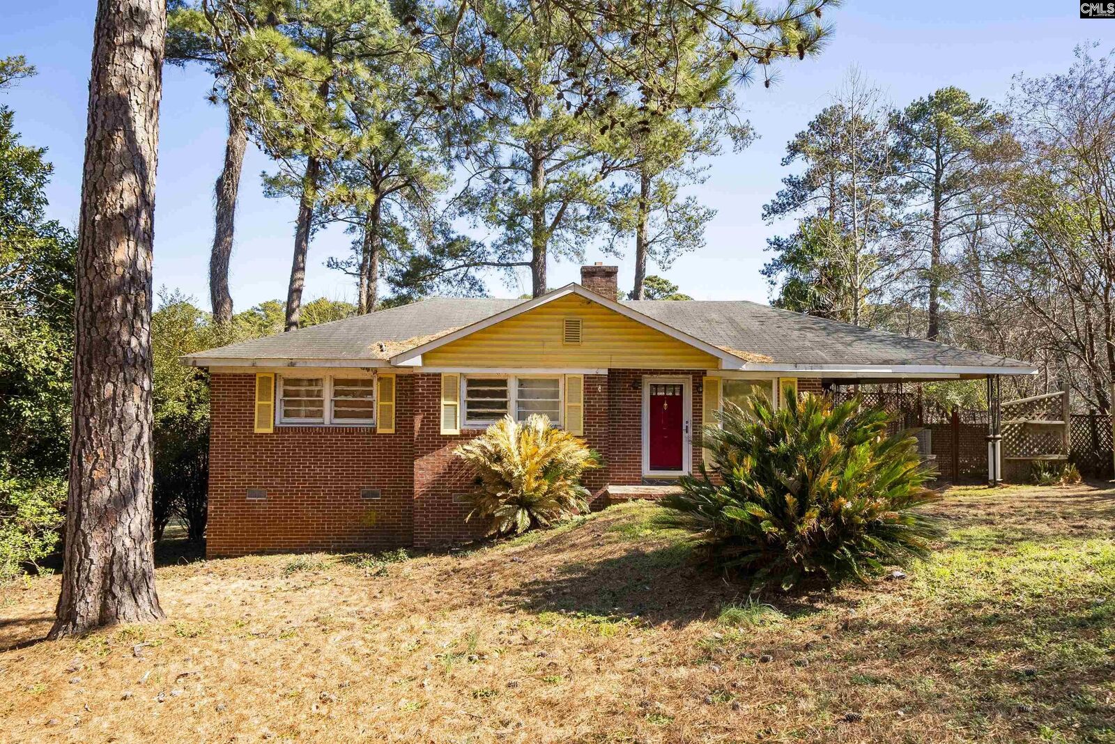 Property Photo:  5424 Knoll  SC 29203 