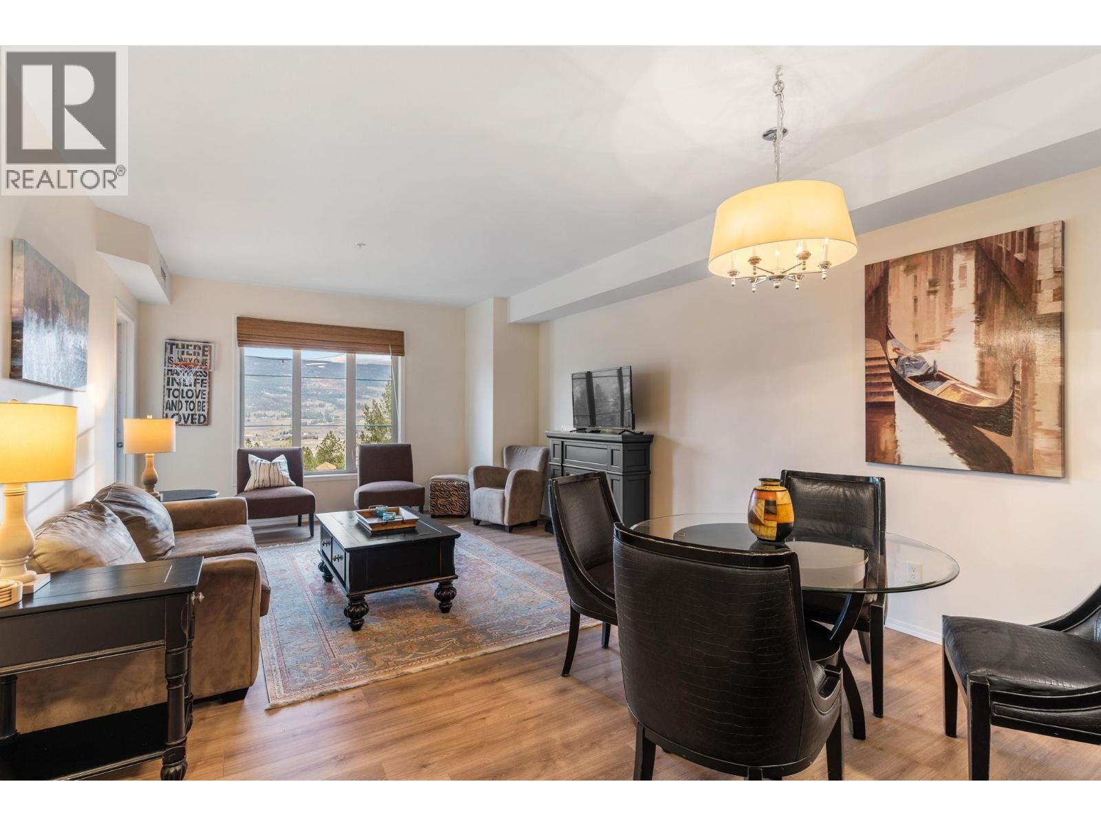 Photo de la propriété: 1875 Country Club Drive 1616 BC V1V 2W7