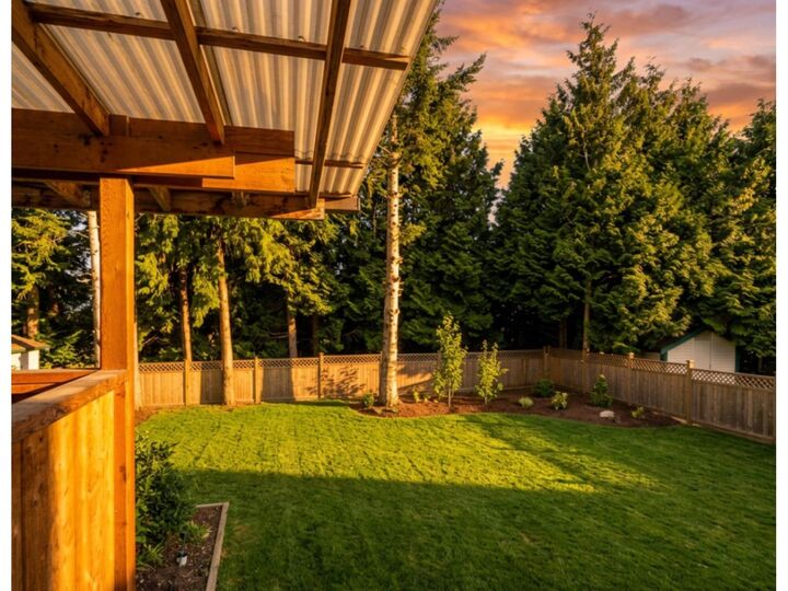 Property Photo: 17348 62A Avenue BC V3S 5J1