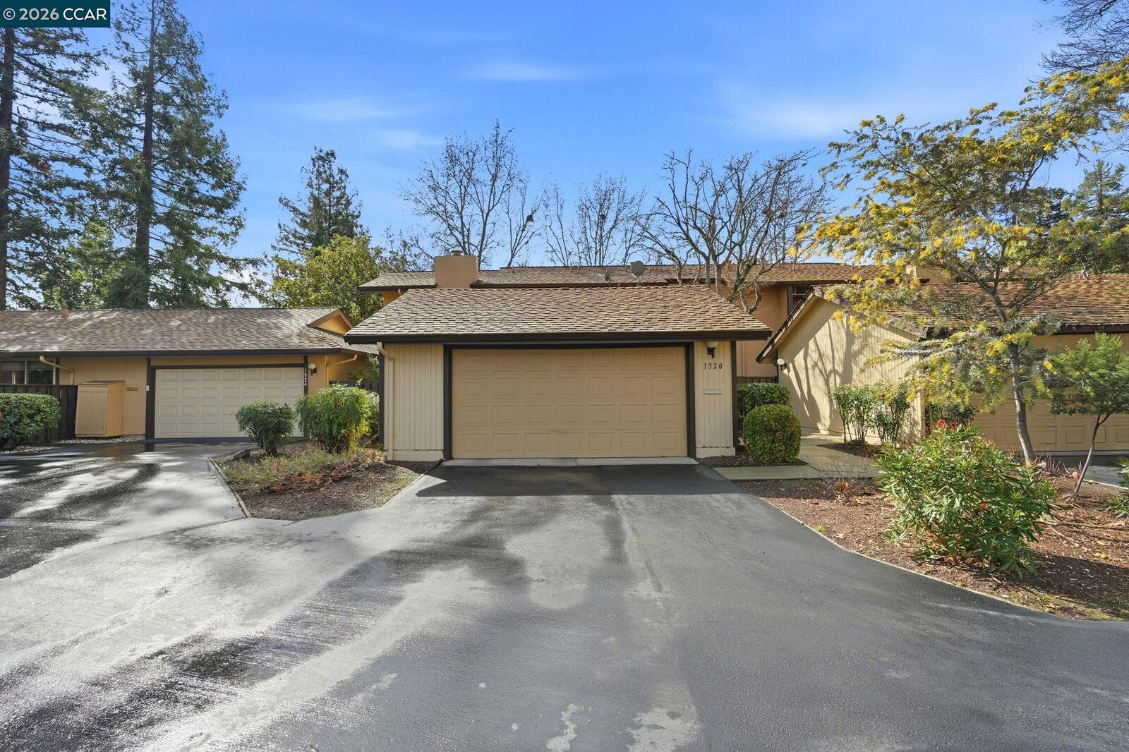 Property Photo: 1520 Candelero Dr CA 94598