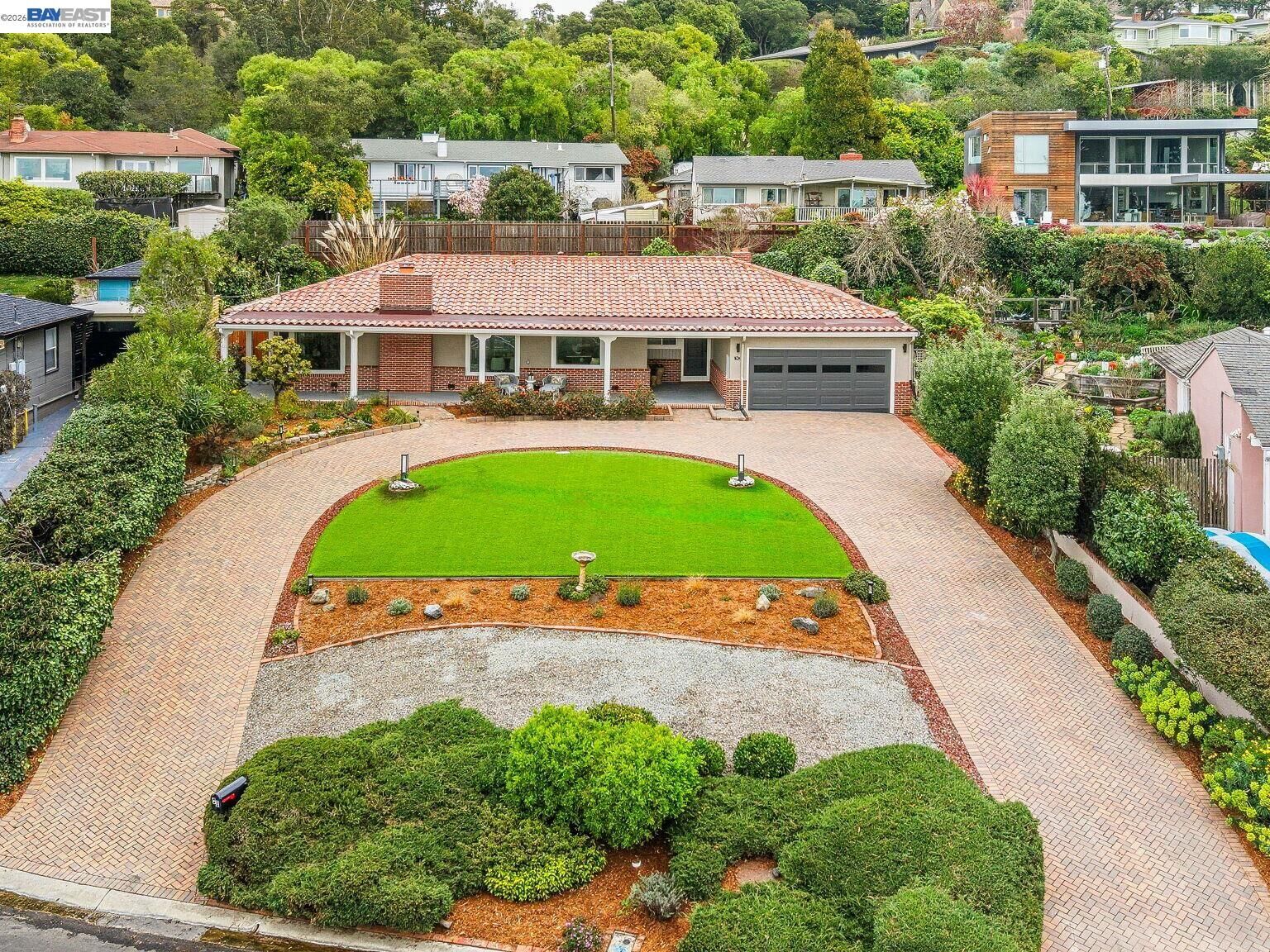 Property Photo: 51 Franciscan Way CA 94707