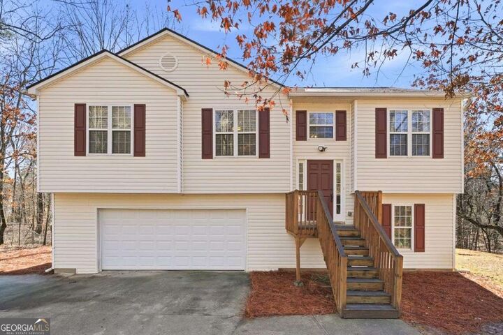 Property Photo: 8675 Bayhill Drive GA 30506