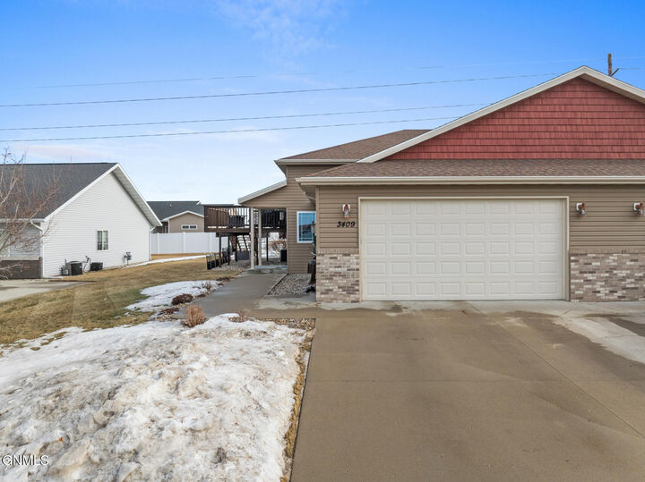 Property Photo:  3409 Spruce Lane  ND 58701 