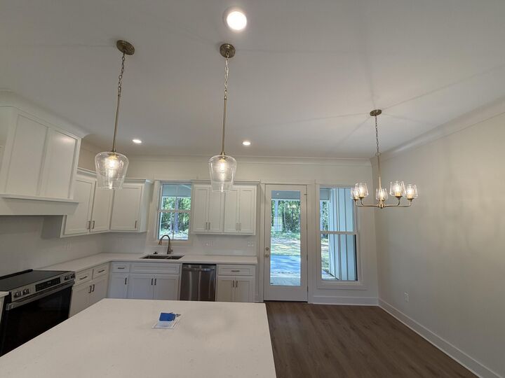 Property Photo:  41 Forest Barnes  MS 39465 