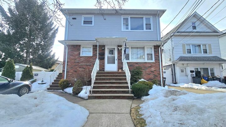 Property Photo:  29 Bryant Pl 2  NJ 07644 