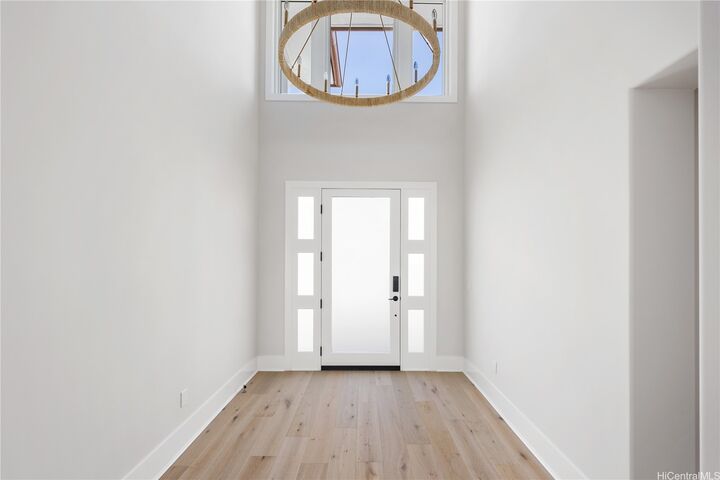 Property Photo: 91-1305 Halili Street HI 96706