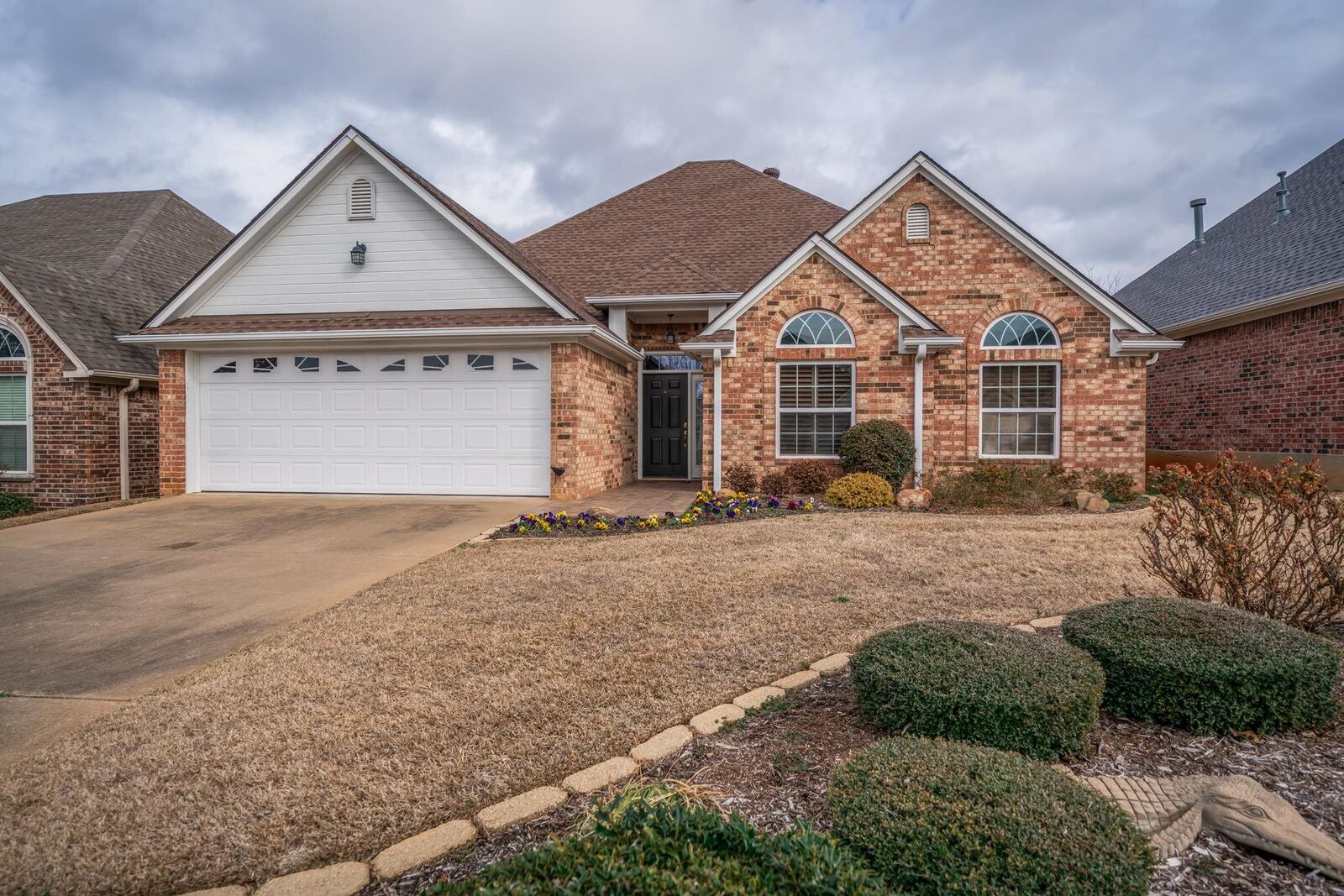 Property Photo:  1607 Valley Brook  TX 75605 