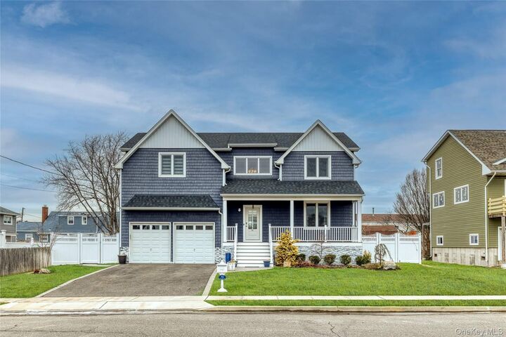 Property Photo:  72 W Marine Avenue  NY 11757 