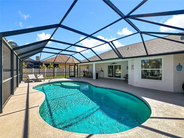 Property Photo:  4560 29th Avenue Circle E  FL 34221 