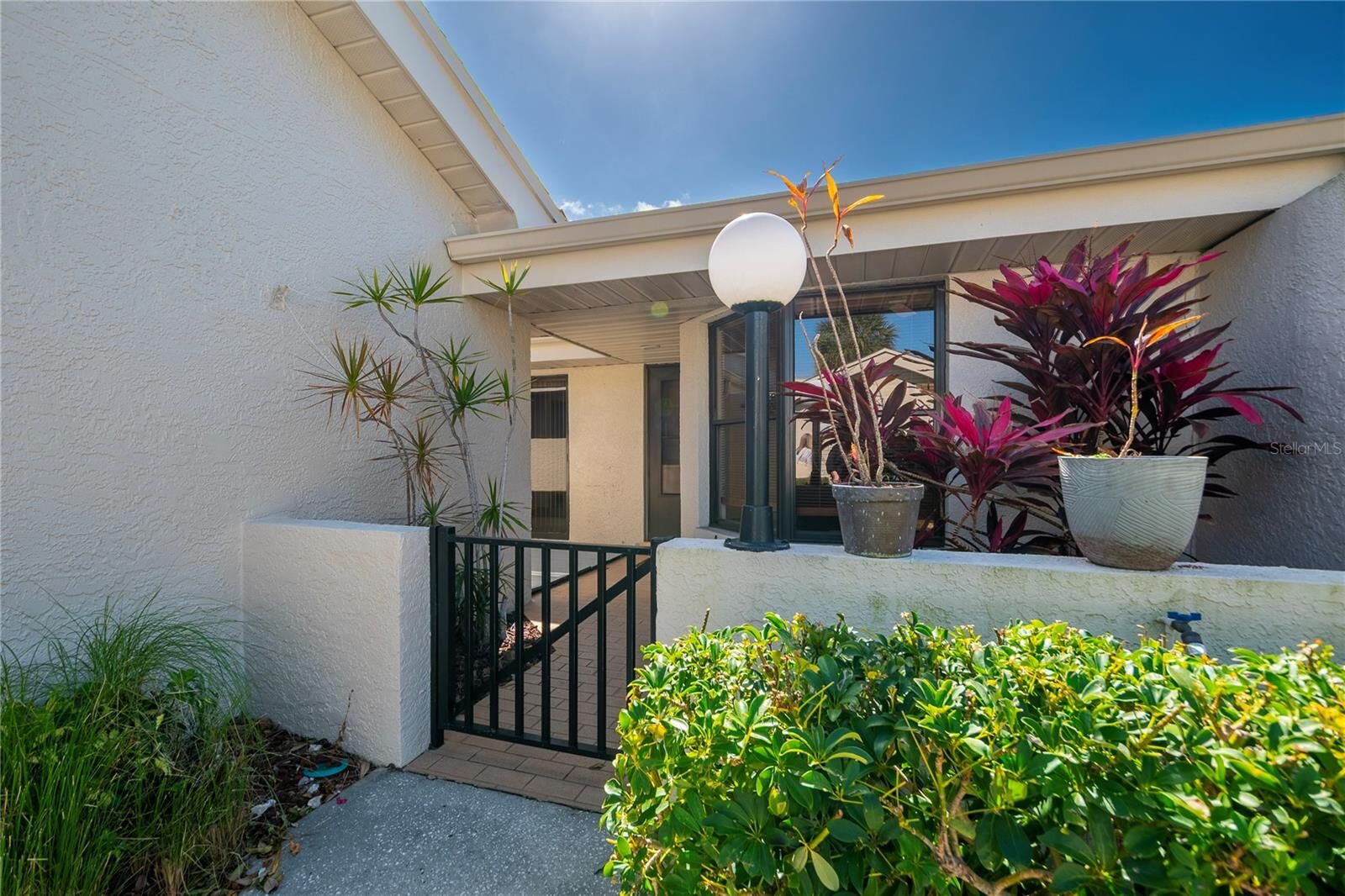 Property Photo:  1312 Pasadena Avenue S 16  FL 33707 