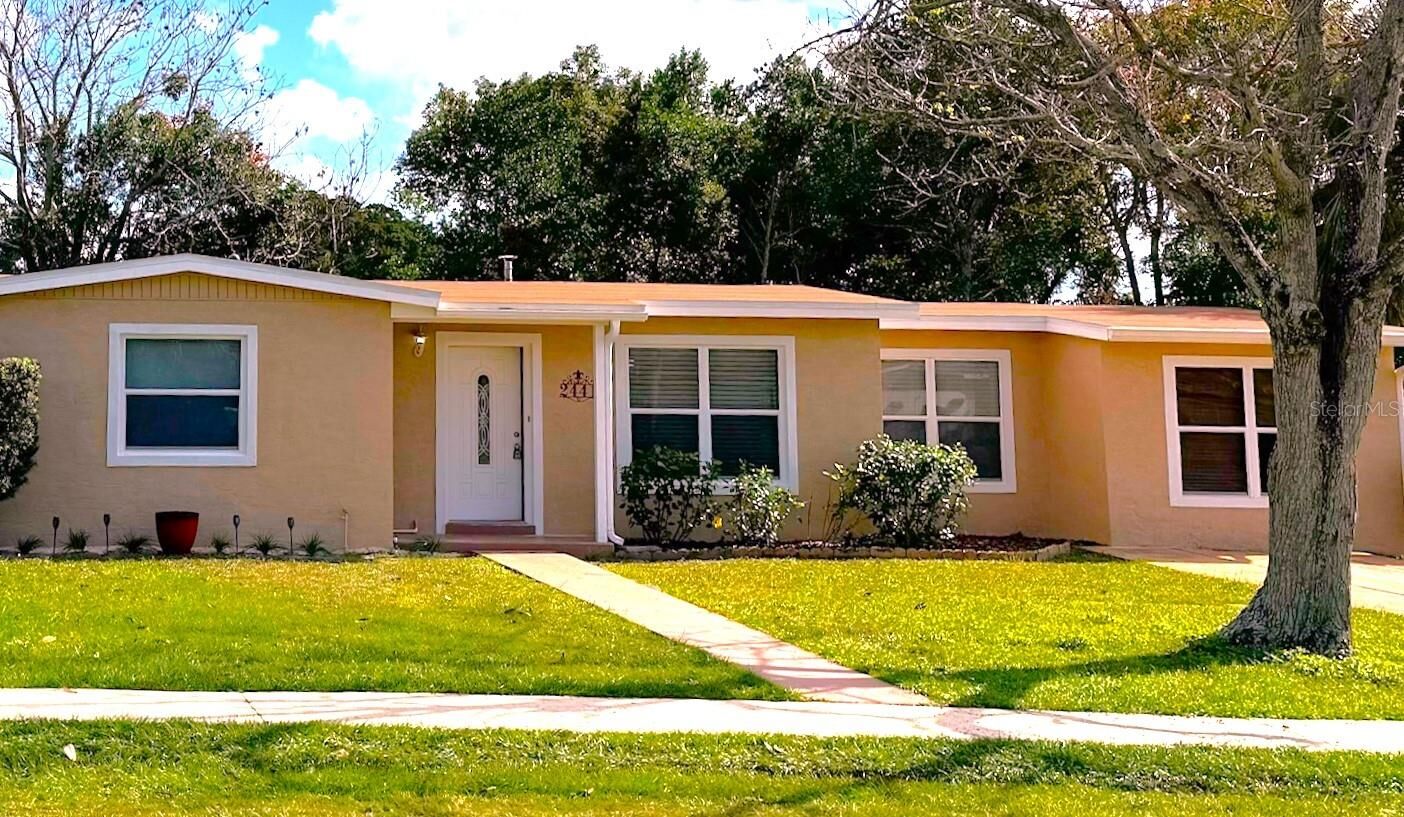 Property Photo: 2441 Austin Avenue FL 32738