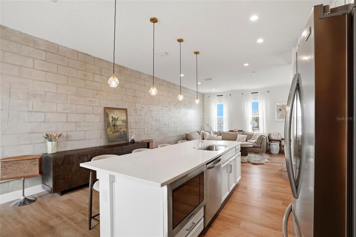 Property Photo:  2736 5th Ave S Avenue S 4  FL 33712 