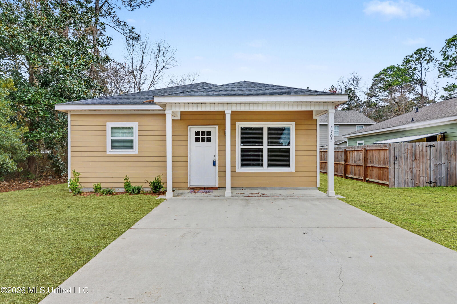 Property Photo:  2705 N 11th Street  MS 39564 