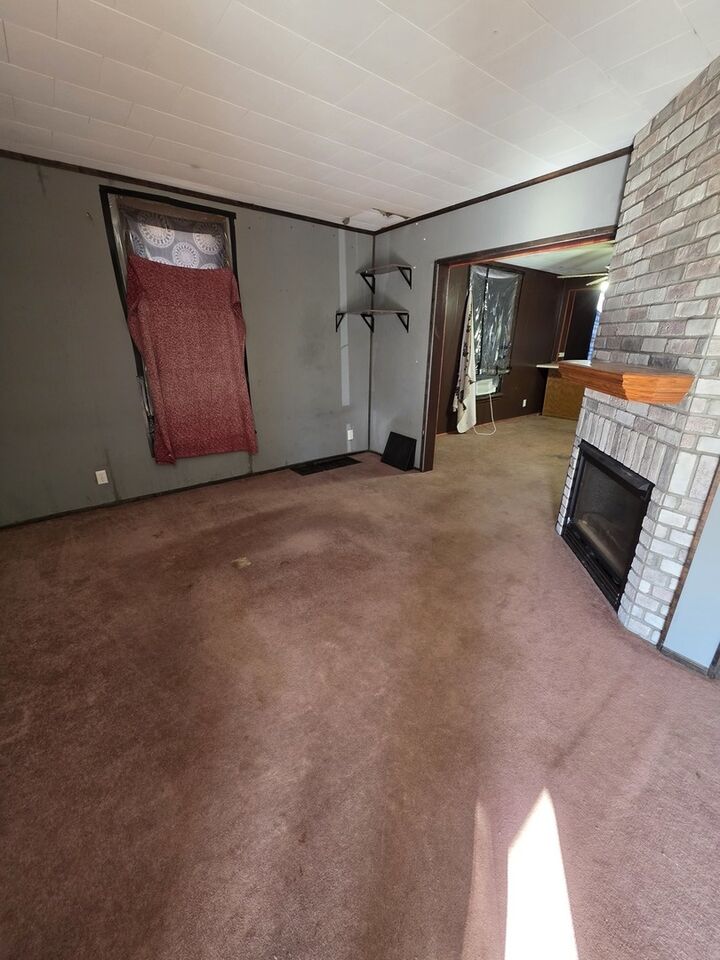 Property Photo:  850 11th Avenue S  IA 52732 