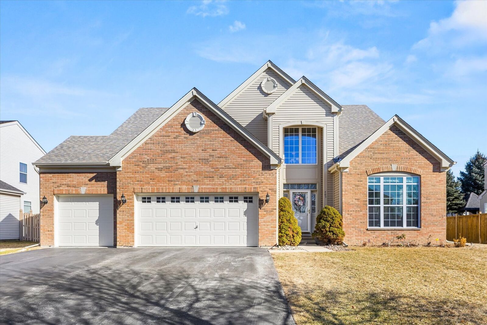 Property Photo: 402 S Palmer Drive IL 60490