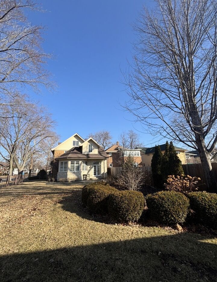 Property Photo:  310 N Prairie Avenue  IL 60435 