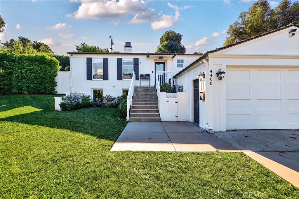 Property Photo:  4400 Lucera  CA 90274 