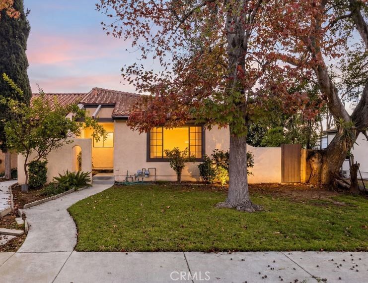 Property Photo:  2066 Walnut  CA 91750 
