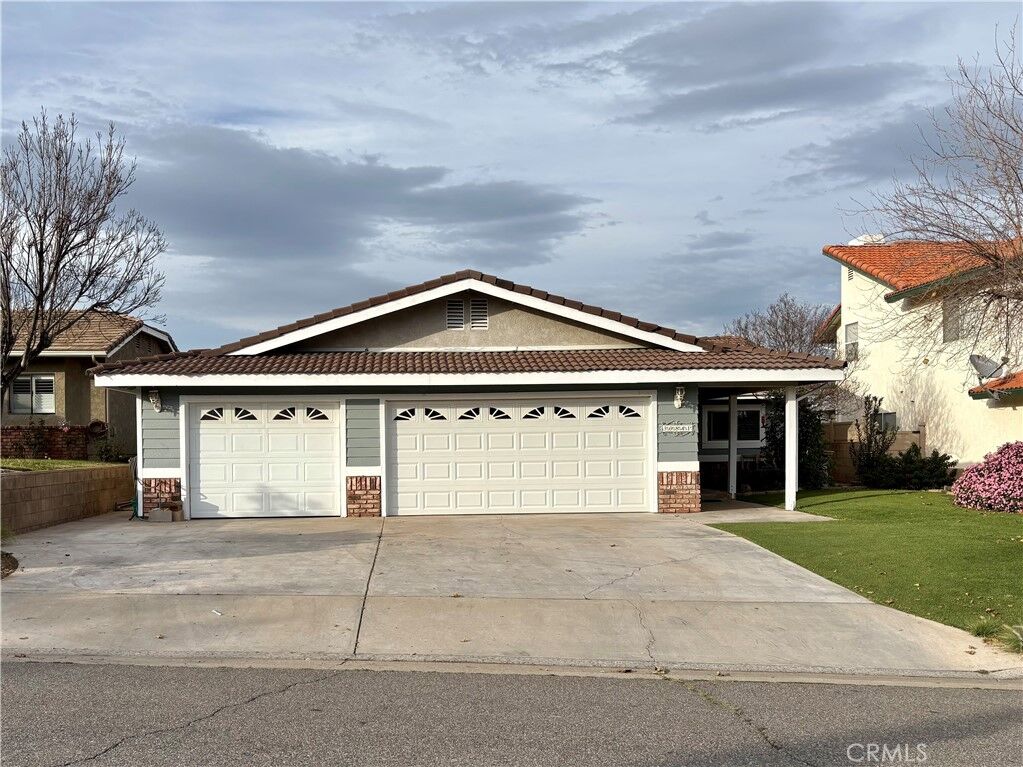 Property Photo: 30841 Long Point CA 92587