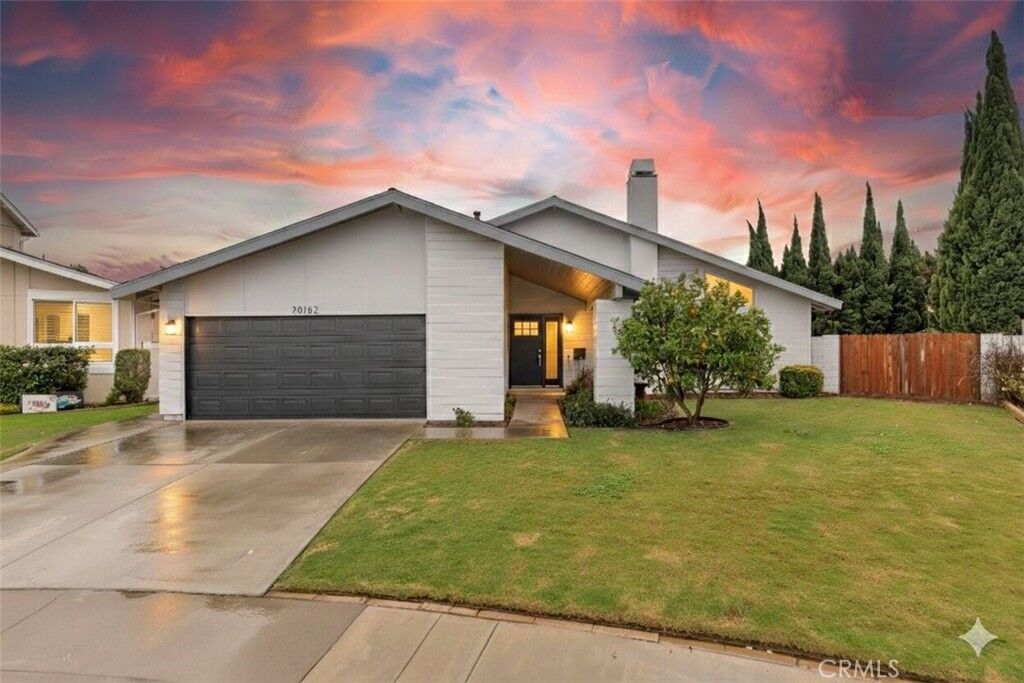 Property Photo:  20162 Crater Circle  CA 92646 