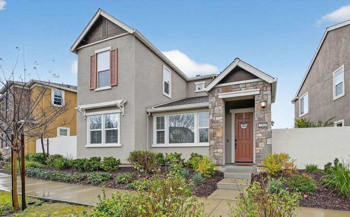 Property Photo:  2860 McCloud Way  CA 95747 