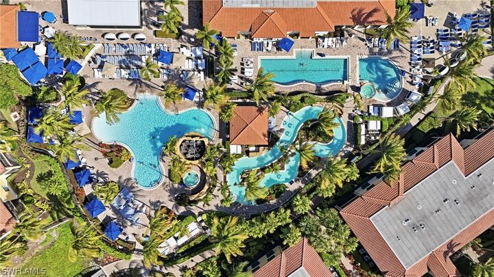 Property Photo: 975 Sandpiper Street A202 FL 34102