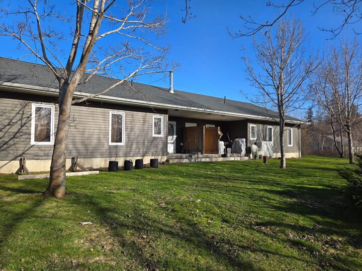 Property Photo:  4821 Highway 1  NS B0W 3T0 