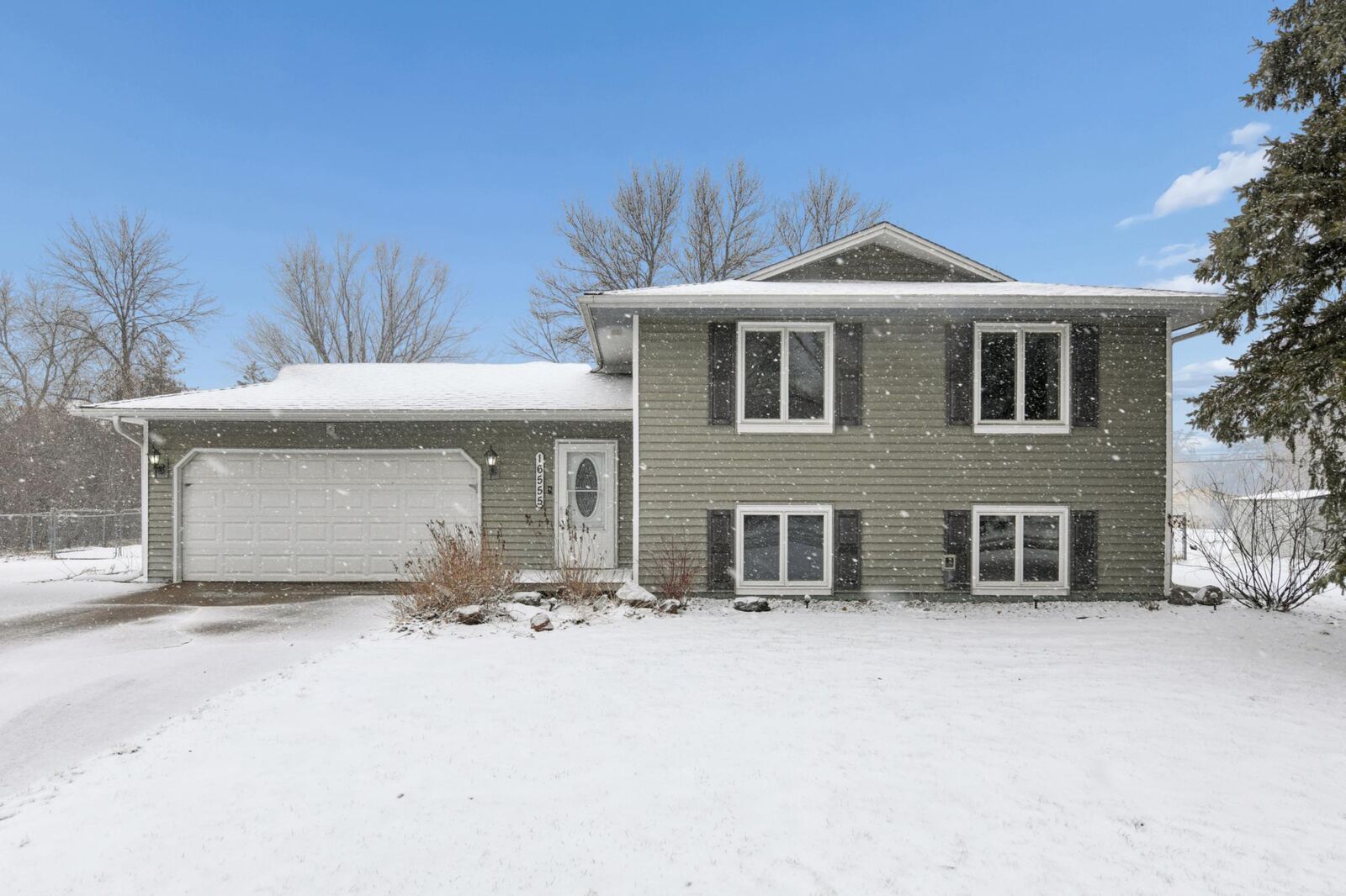 Property Photo: 16555 Gerdine Path W MN 55068