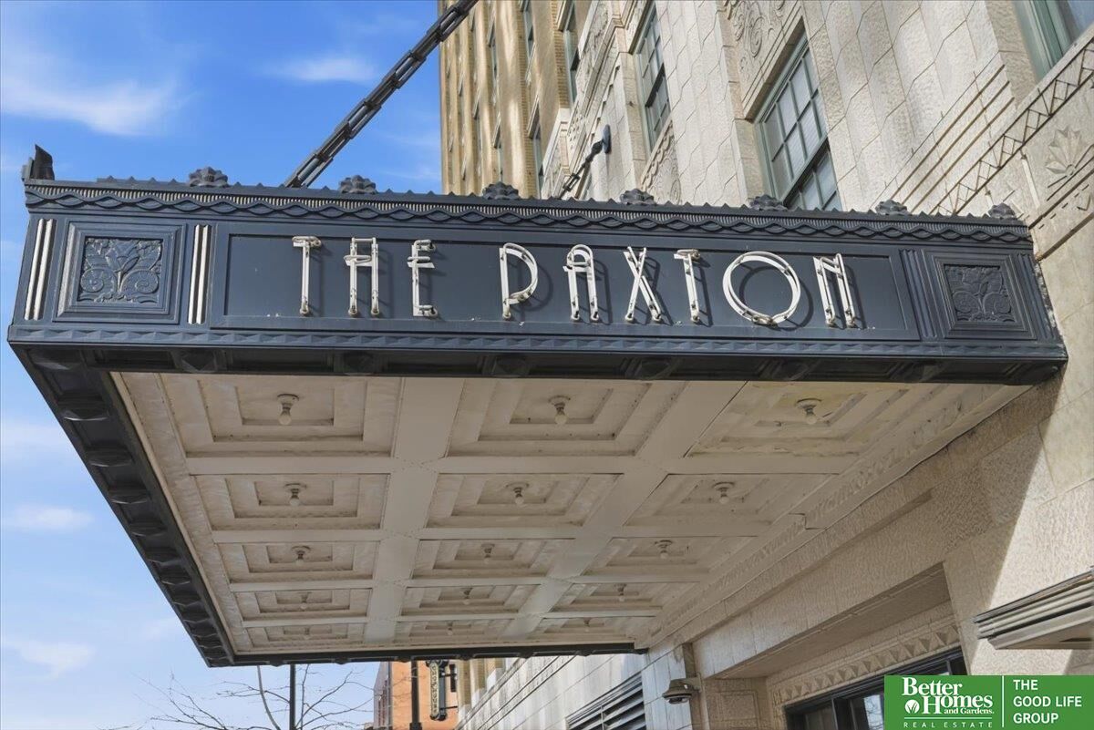 Property Photo: 1403 Farnam Street 512 NE 68102