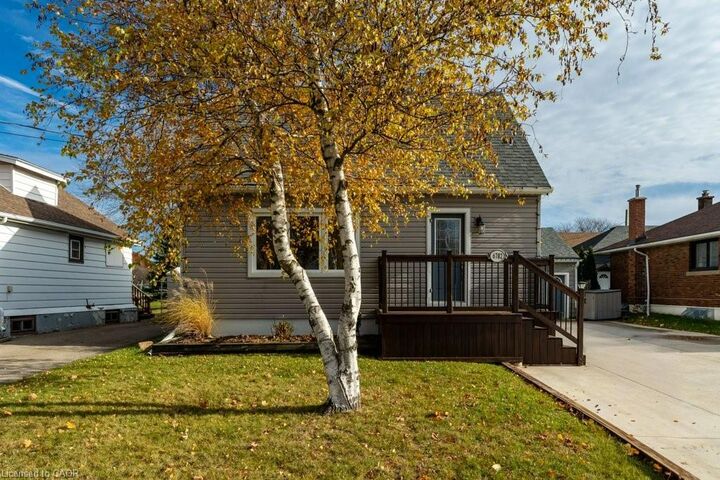 Property Photo: 6782 Dorchester Road ON L2G 5T9