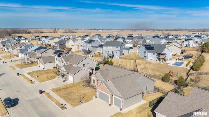 Property Photo: 11224 N Sycamore Creek Drive IL 61525