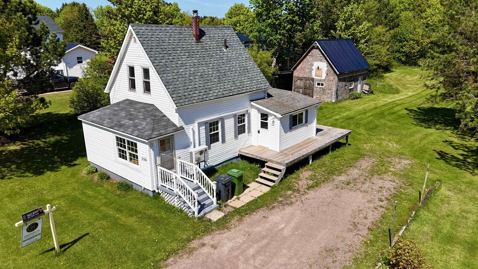 Property Photo:  250 Church Street  PE C0B 2B0 