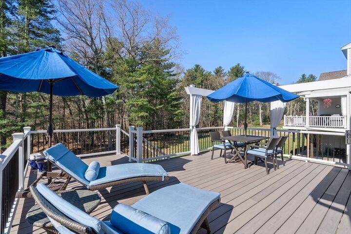 Property Photo:  124 Glen Ellen Blvd 124  MA 02054 