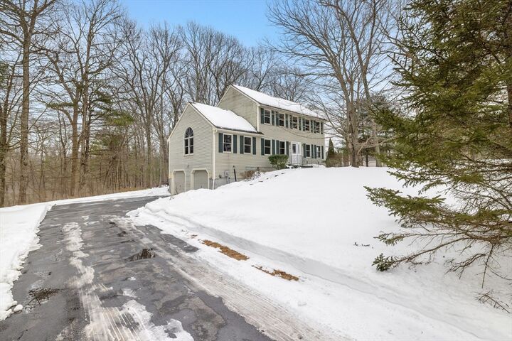 Property Photo: 220 Alana Dr MA 01534